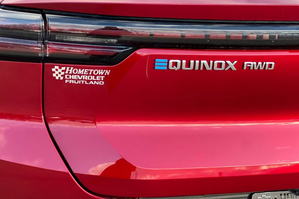 New 2026 Chevrolet Equinox EV LT AWD/4WD image 21