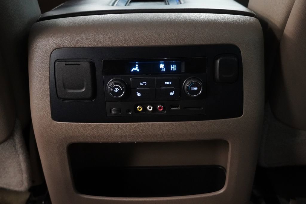 Used 2015 Chevrolet Tahoe LTZ image 33