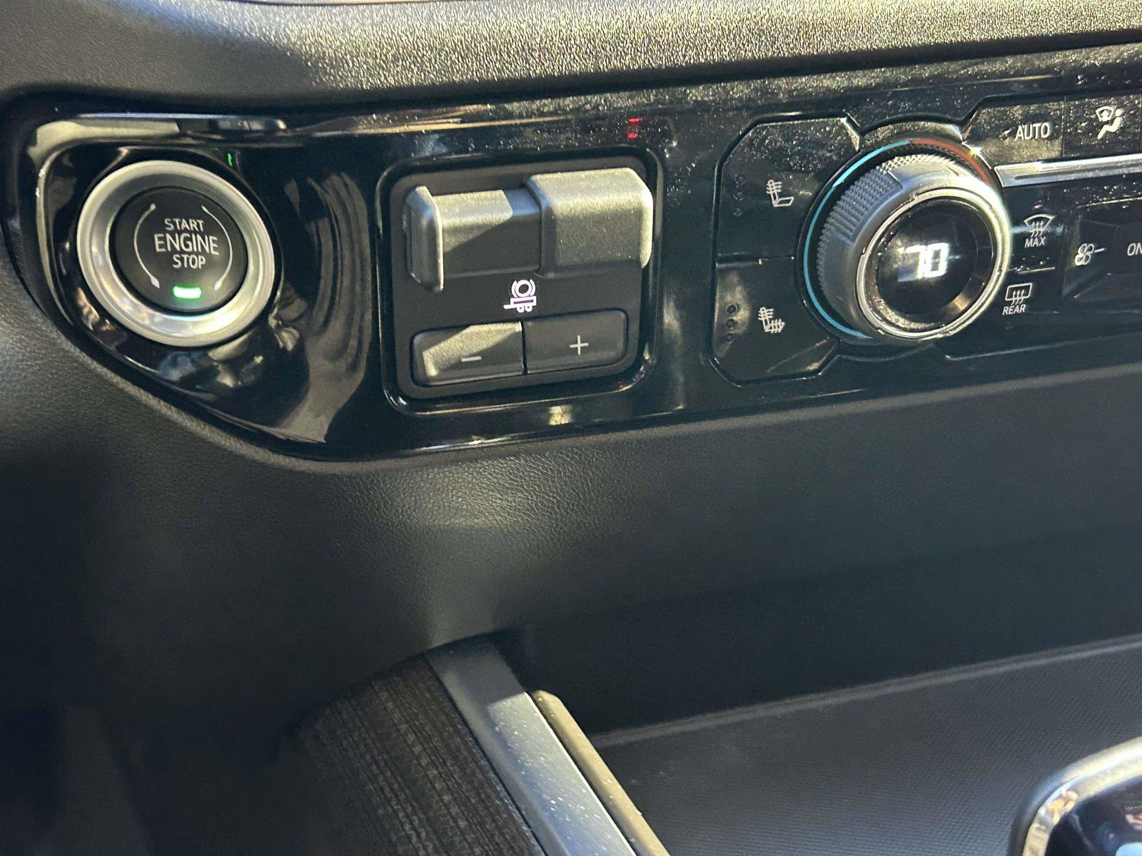 Used 2024 Chevrolet Silverado 1500 RST w/ Convenience Package II image 24