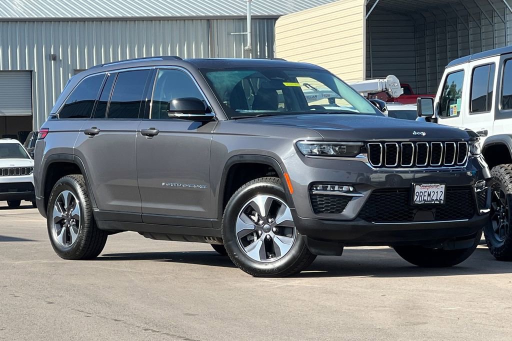 Used 2024 Jeep Grand Cherokee Limited 4xe image 2