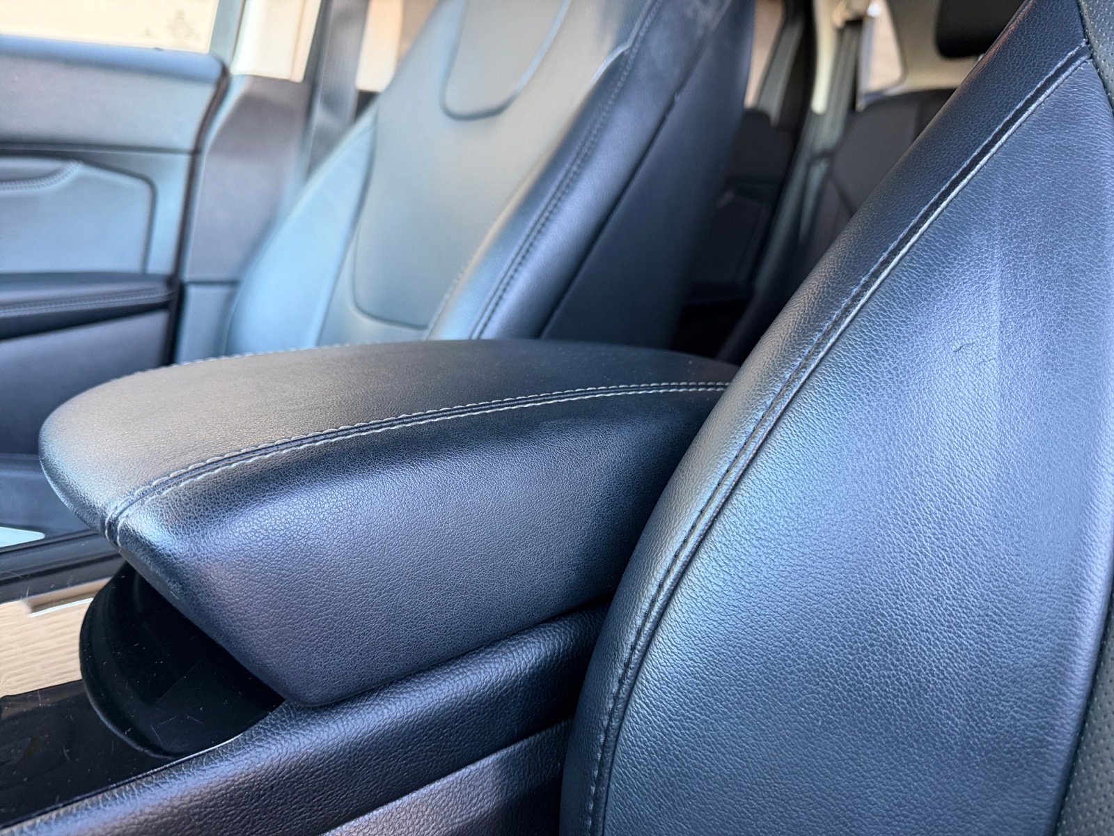 Used 2017 Ford Edge Titanium w/ Equipment Group 301A image 15