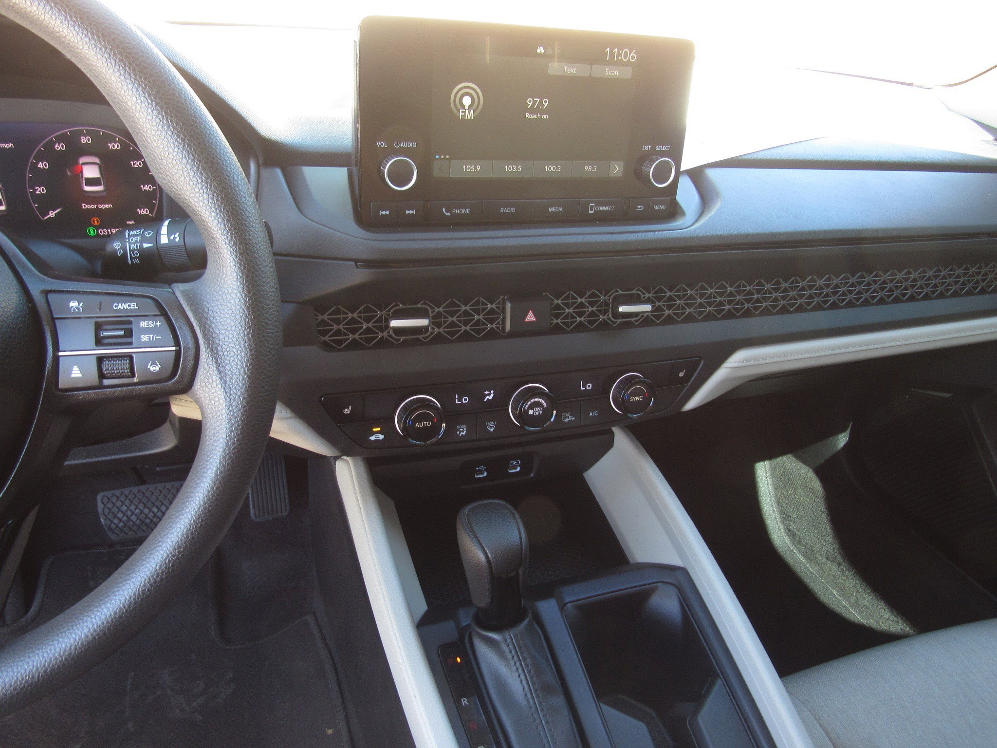 Certified 2024 Honda Accord EX image 17