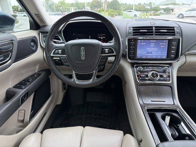 Used 2020 Lincoln Continental w/ Premium Package FWD image 27