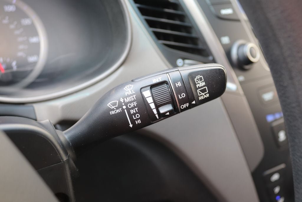 Used 2015 Hyundai Santa Fe Sport AWD/4WD image 15