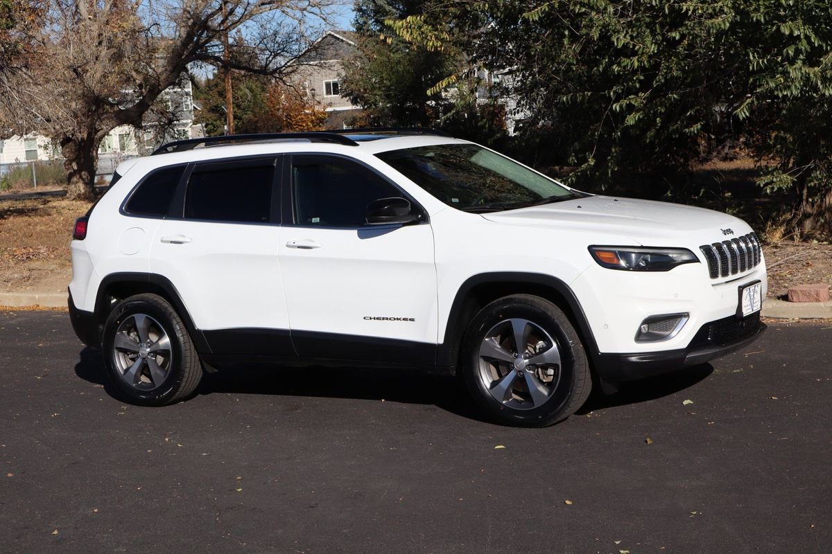 Used 2022 Jeep Cherokee Limited image 2