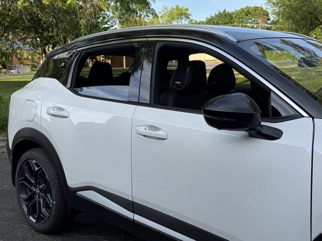 New 2026 Nissan Kicks SR w/ SR Premium Package AWD/4WD image 4