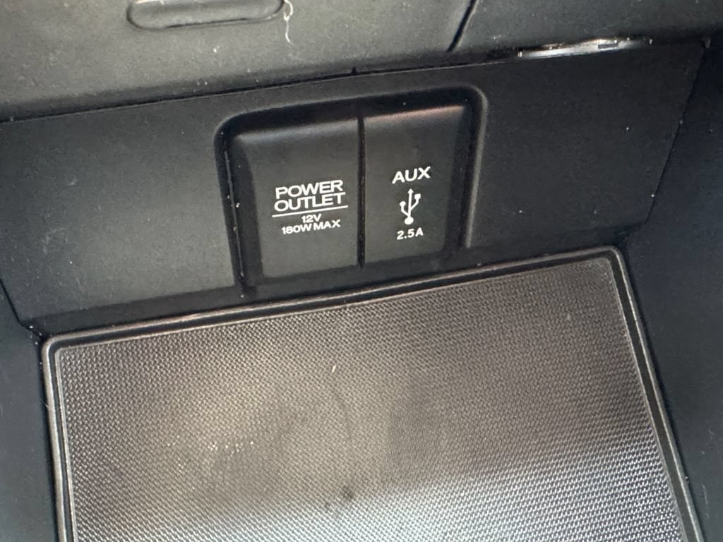 Used 2017 Honda Pilot Elite image 16