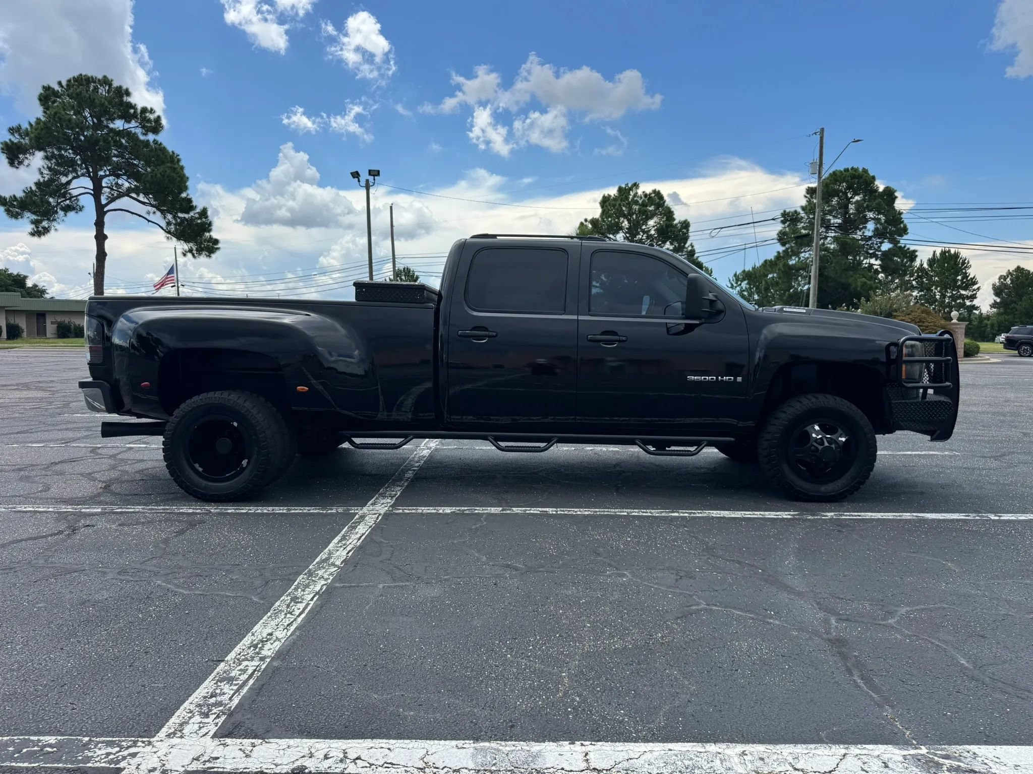 Used 2008 Chevrolet Silverado 3500 LTZ AWD/4WD image 5