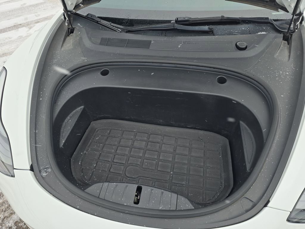 Used 2022 Tesla Model 3 Performance image 27
