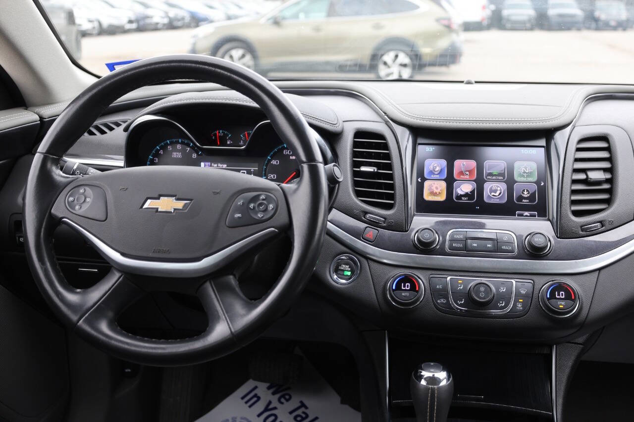 Used 2018 Chevrolet Impala LT FWD image 23