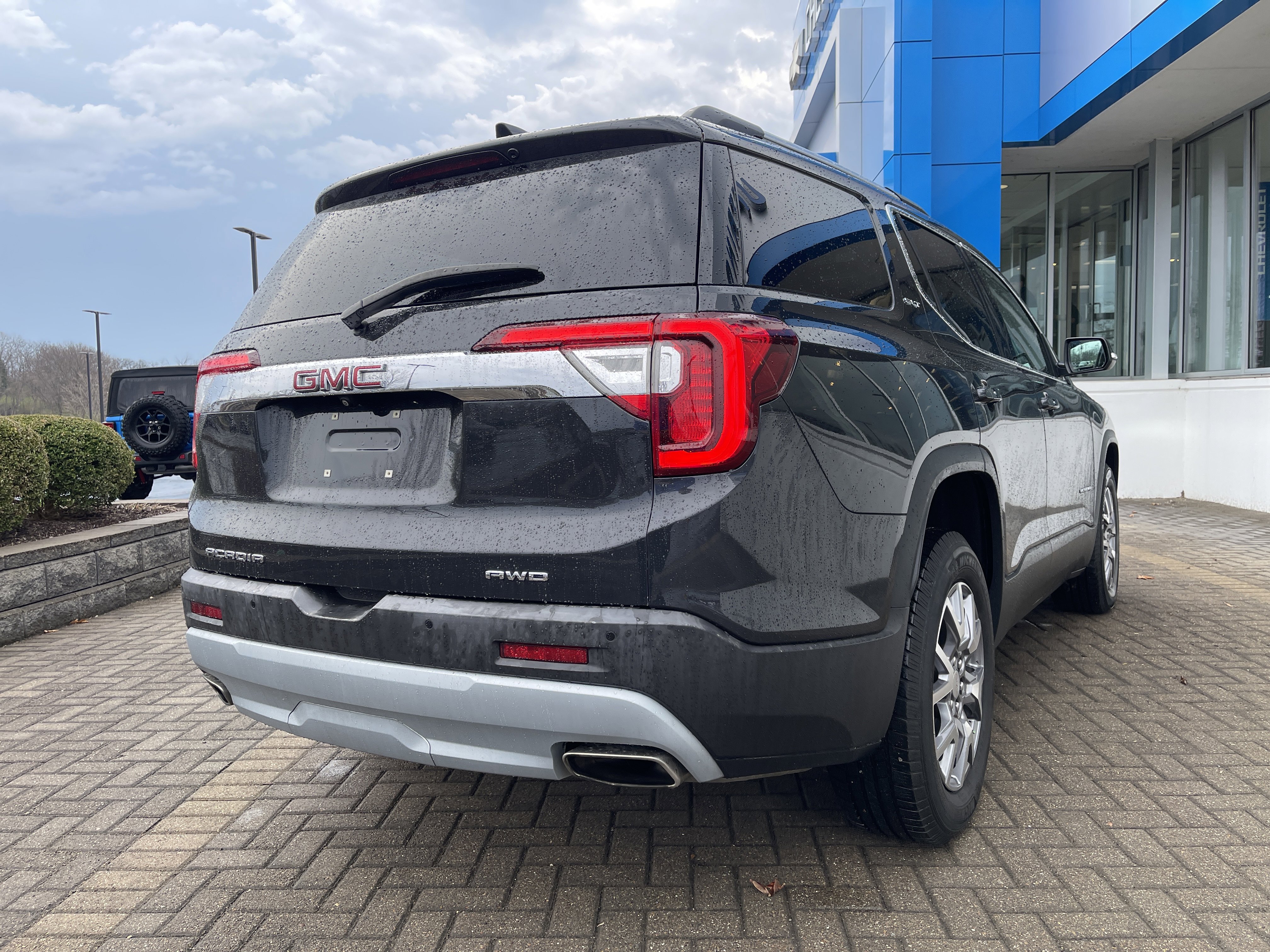 Used 2020 GMC Acadia SLT image 5