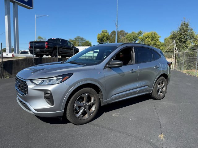 Used 2024 Ford Escape ST-Line image 4