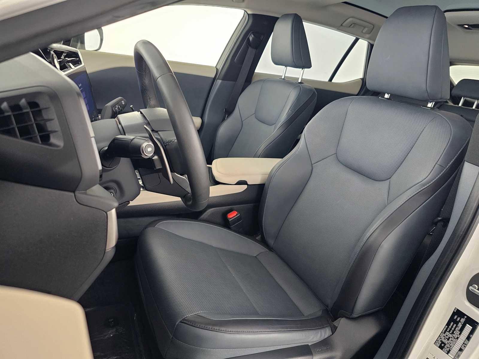 Certified 2023 Lexus RZ 450e Premium w/ Technology Package image 21