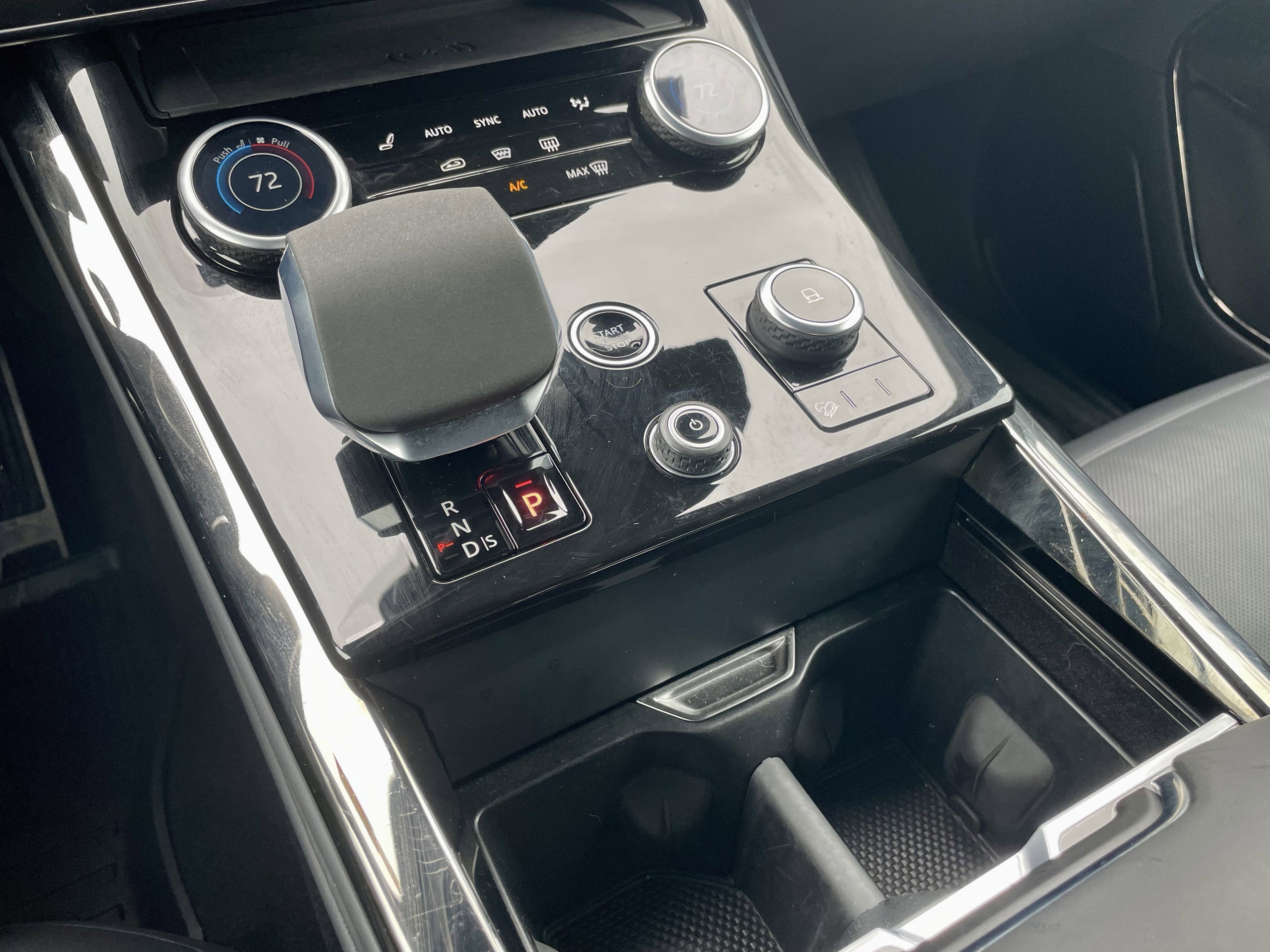 Certified 2023 Land Rover Range Rover Sport SE Dynamic image 20
