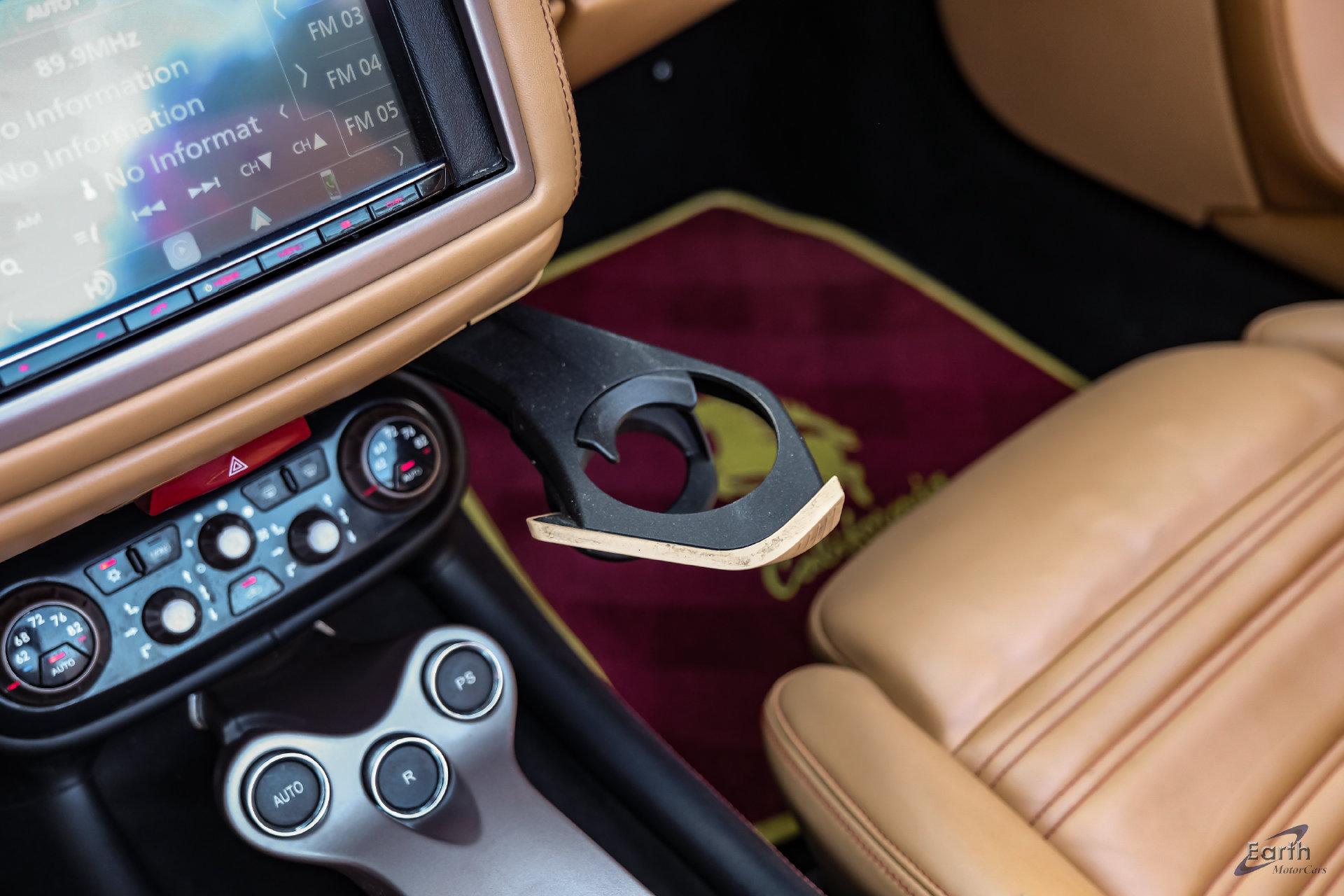Used 2014 Ferrari California RWD image 75