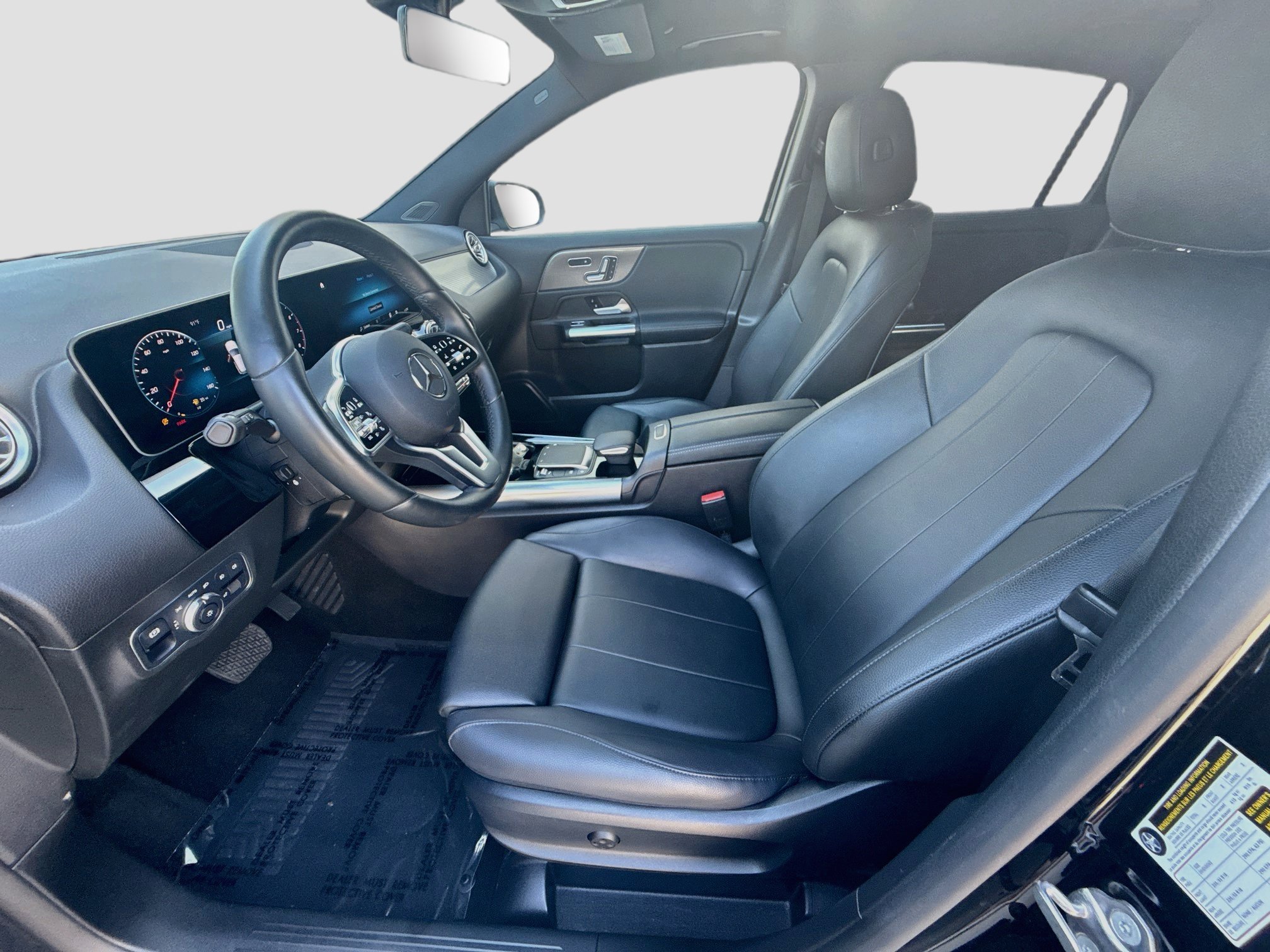 Used 2021 Mercedes-Benz GLA 250 4MATIC w/ Premium Package image 18