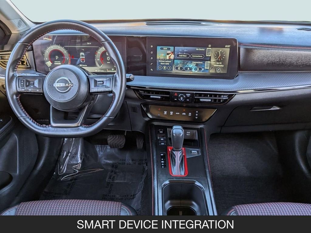 Used 2025 Nissan Kicks SR FWD image 13