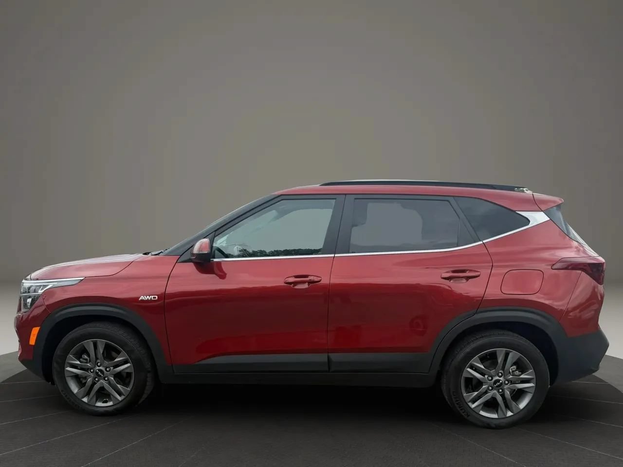 Used 2023 Kia Seltos S AWD/4WD image 8