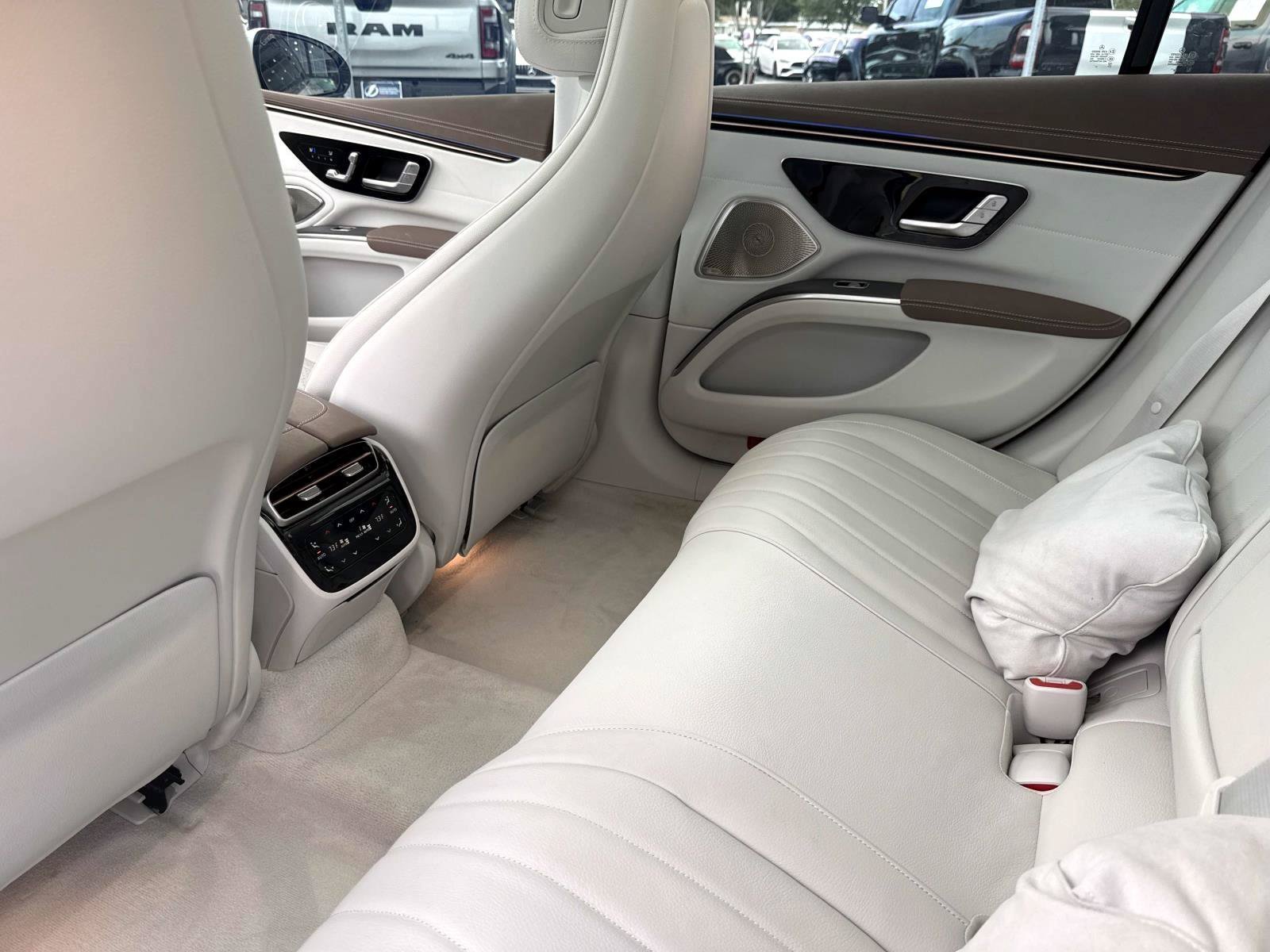 Certified 2023 Mercedes-Benz EQS 580 4MATIC Sedan image 14