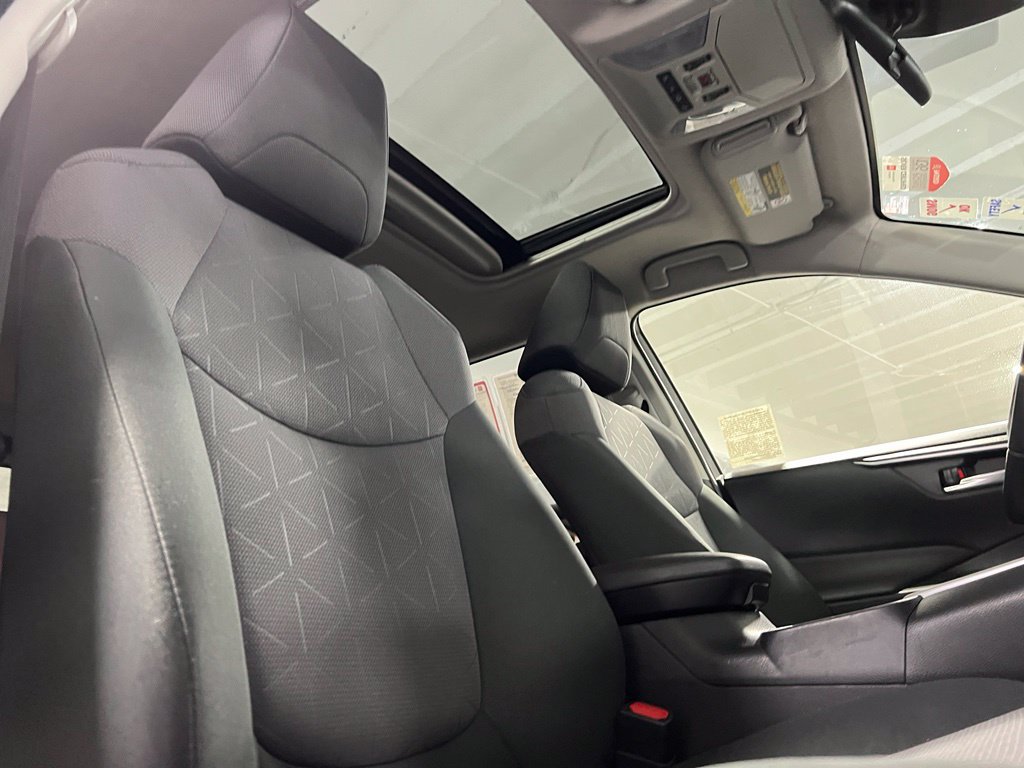 Certified 2019 Toyota RAV4 XLE w/ Convenience Package AWD/4WD image 21