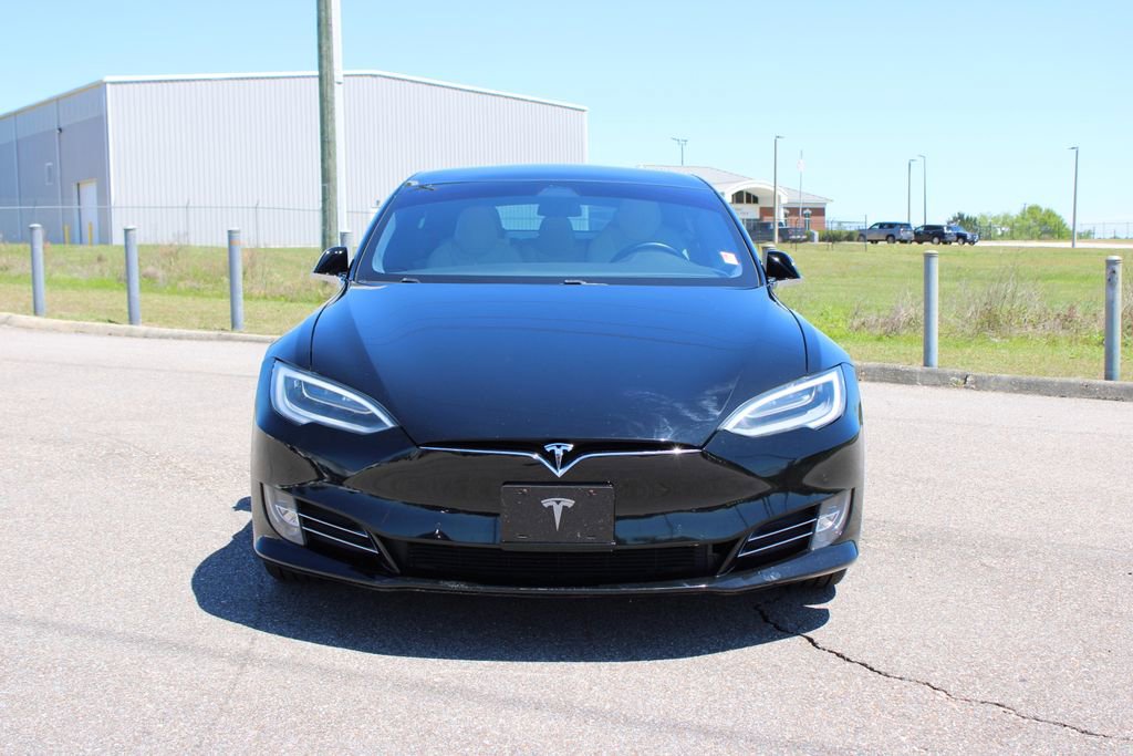 Used 2020 Tesla Model S Long Range Plus image 4