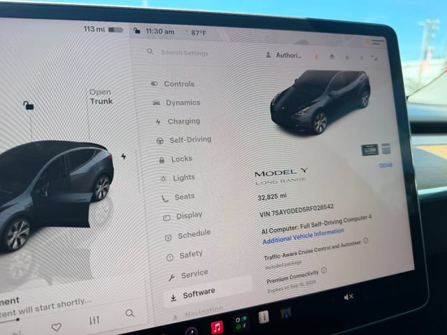 Used 2024 Tesla Model Y Long Range RWD image 11
