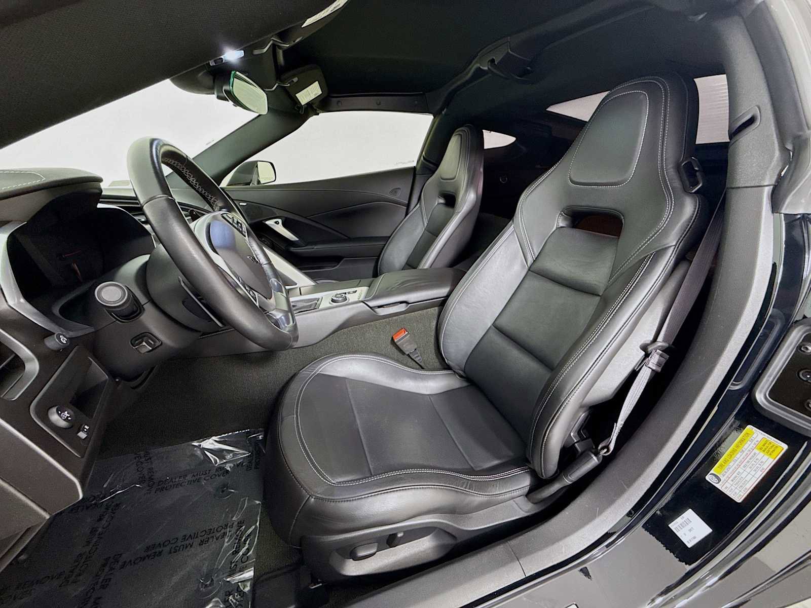 Used 2017 Chevrolet Corvette Stingray Coupe w/ 1LT image 5