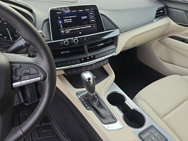 Certified 2025 Cadillac CT4 Premium Luxury image 21