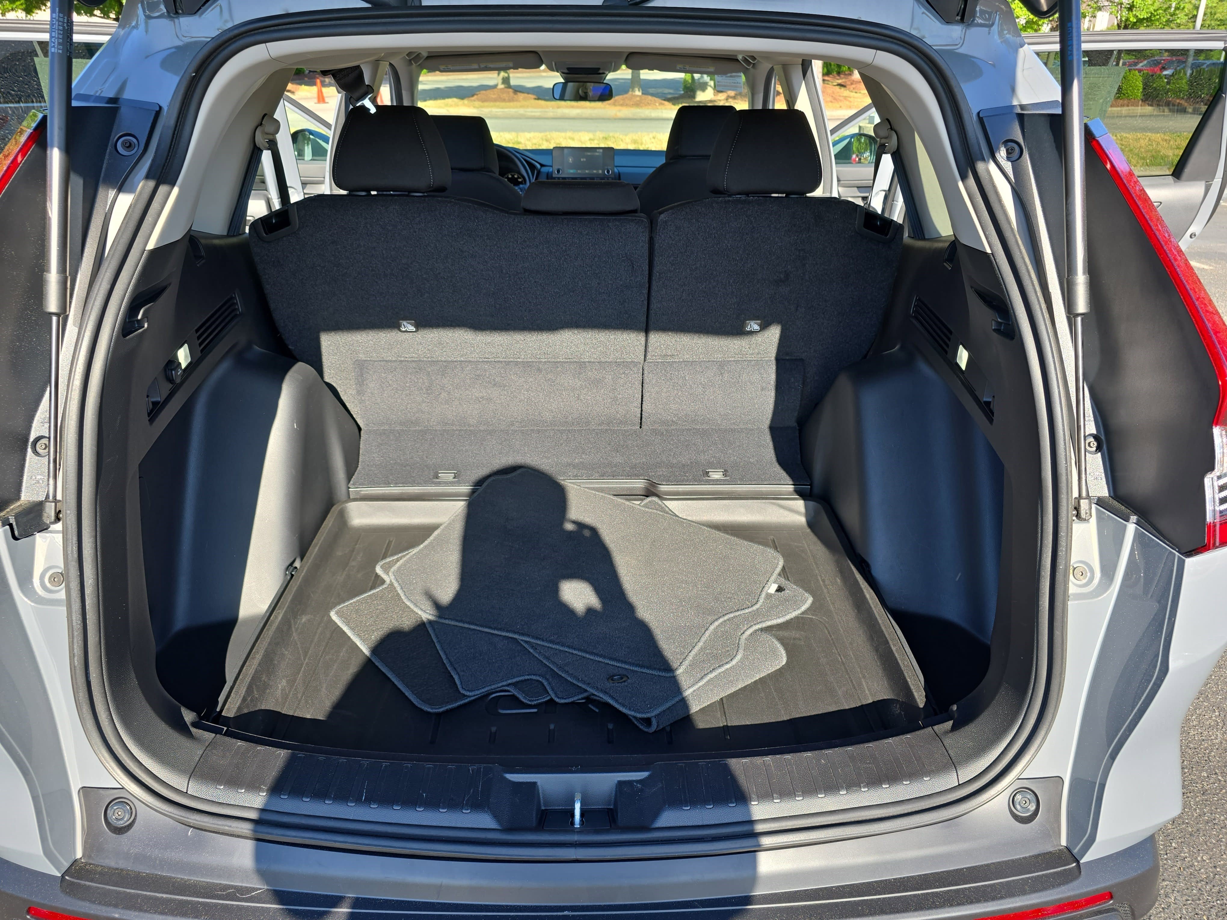 Used 2025 Honda CR-V LX image 13