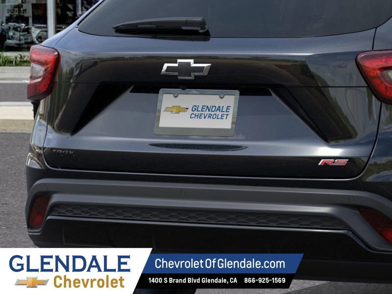 New 2026 Chevrolet Trax RS w/ Driver Confidence Package FWD image 14
