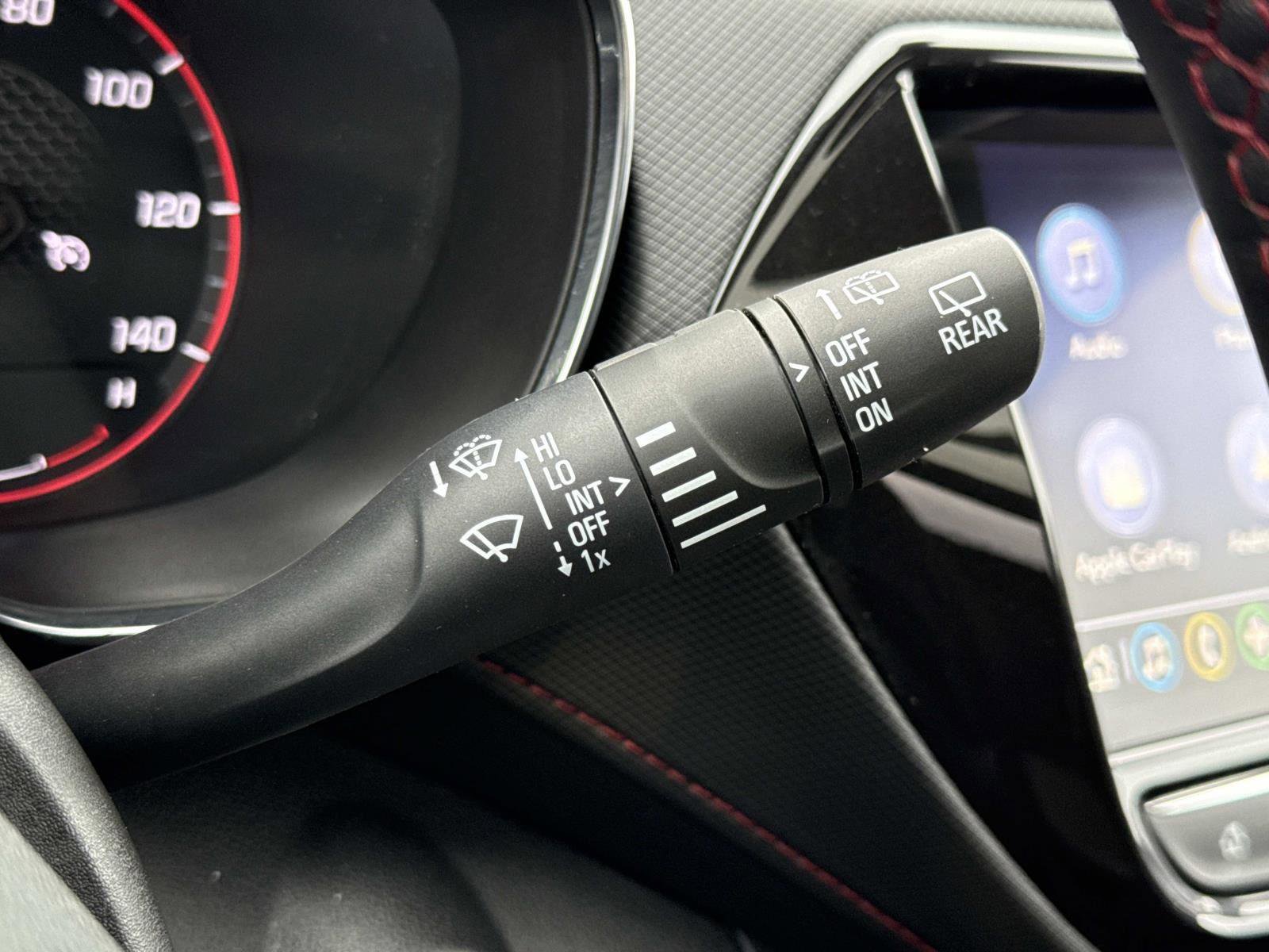 Used 2023 Chevrolet TrailBlazer RS w/ Sun and Liftgate Package image 11