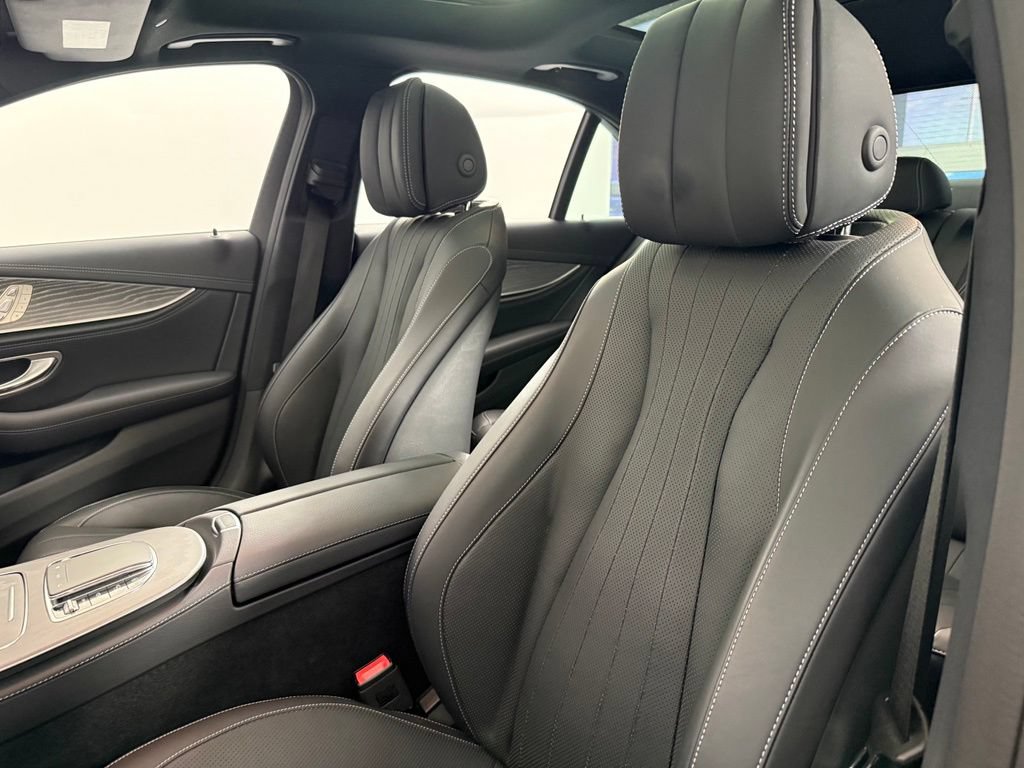 Used 2023 Mercedes-Benz E 450 4MATIC Sedan image 5