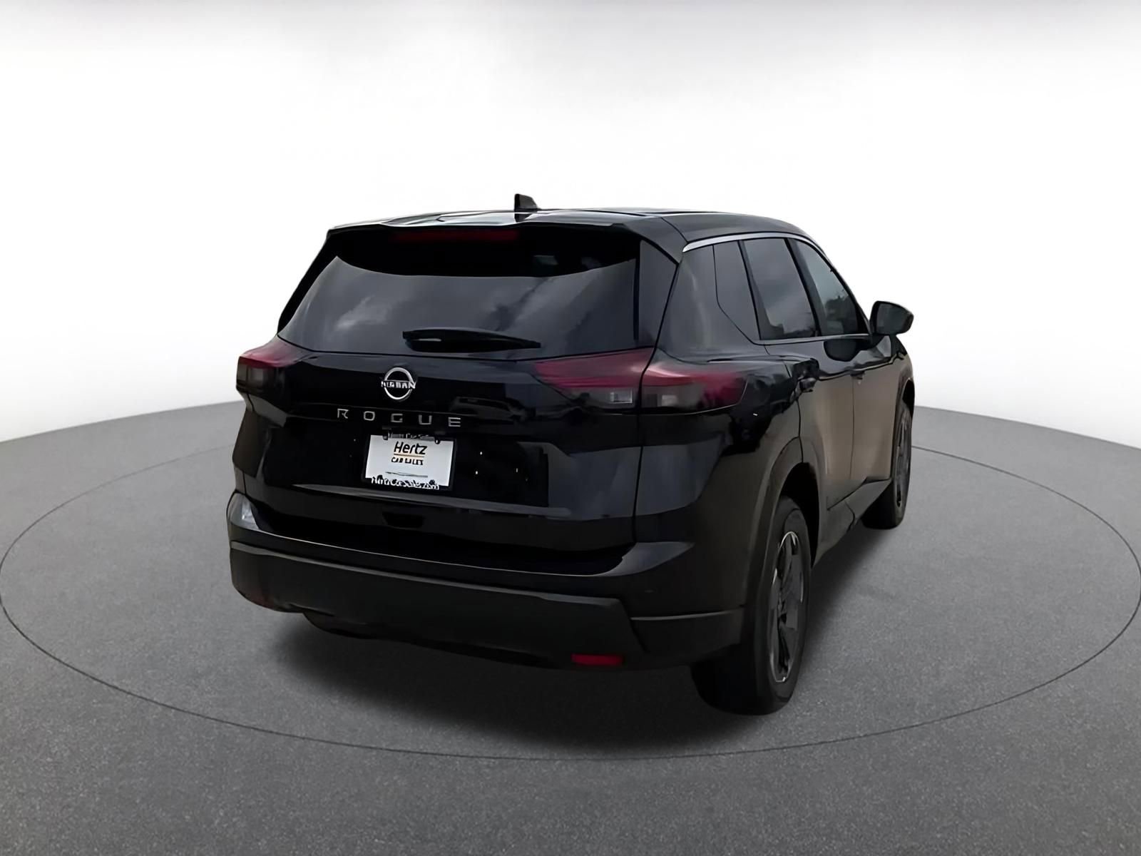 Used 2025 Nissan Rogue SV image 14