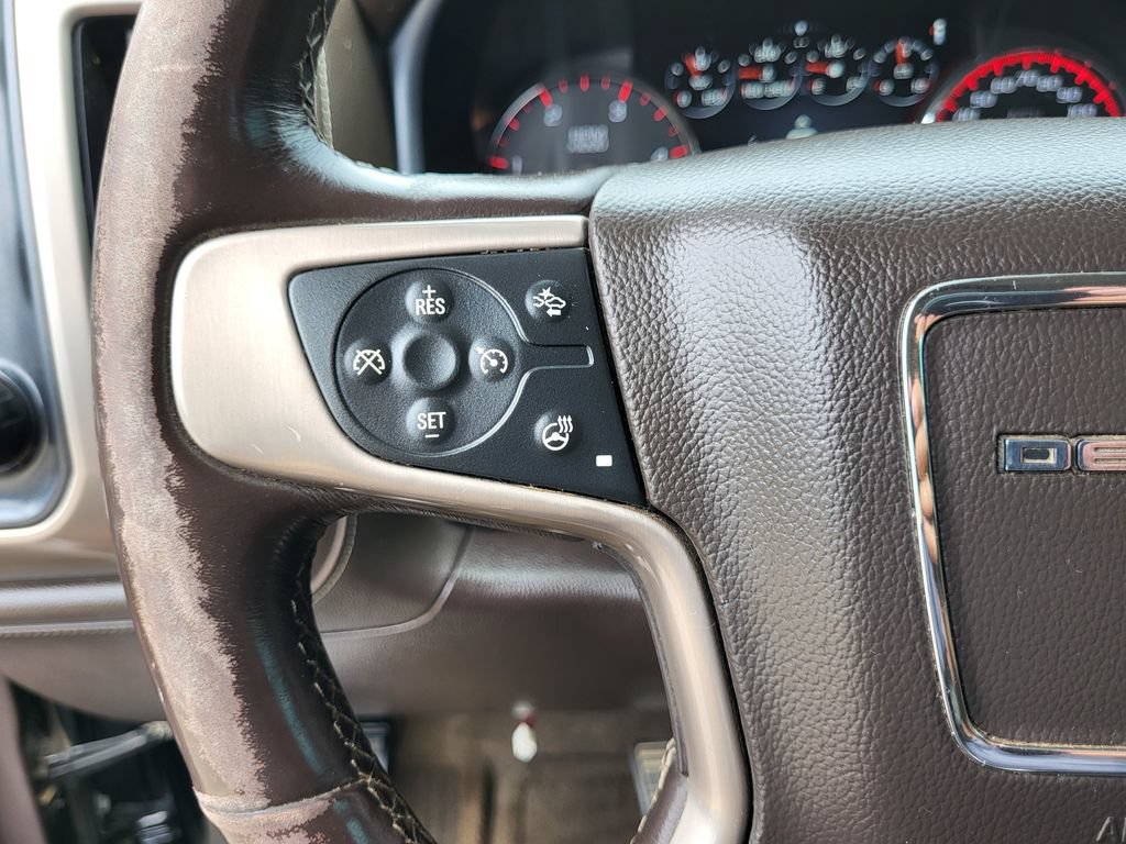 Used 2015 GMC Sierra 2500 Denali w/ Duramax Plus Package AWD/4WD image 31