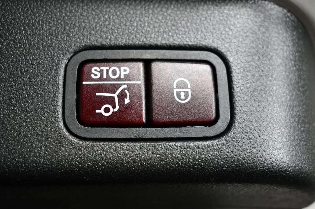 Used 2018 Mercedes-Benz GLE 350 4MATIC image 39