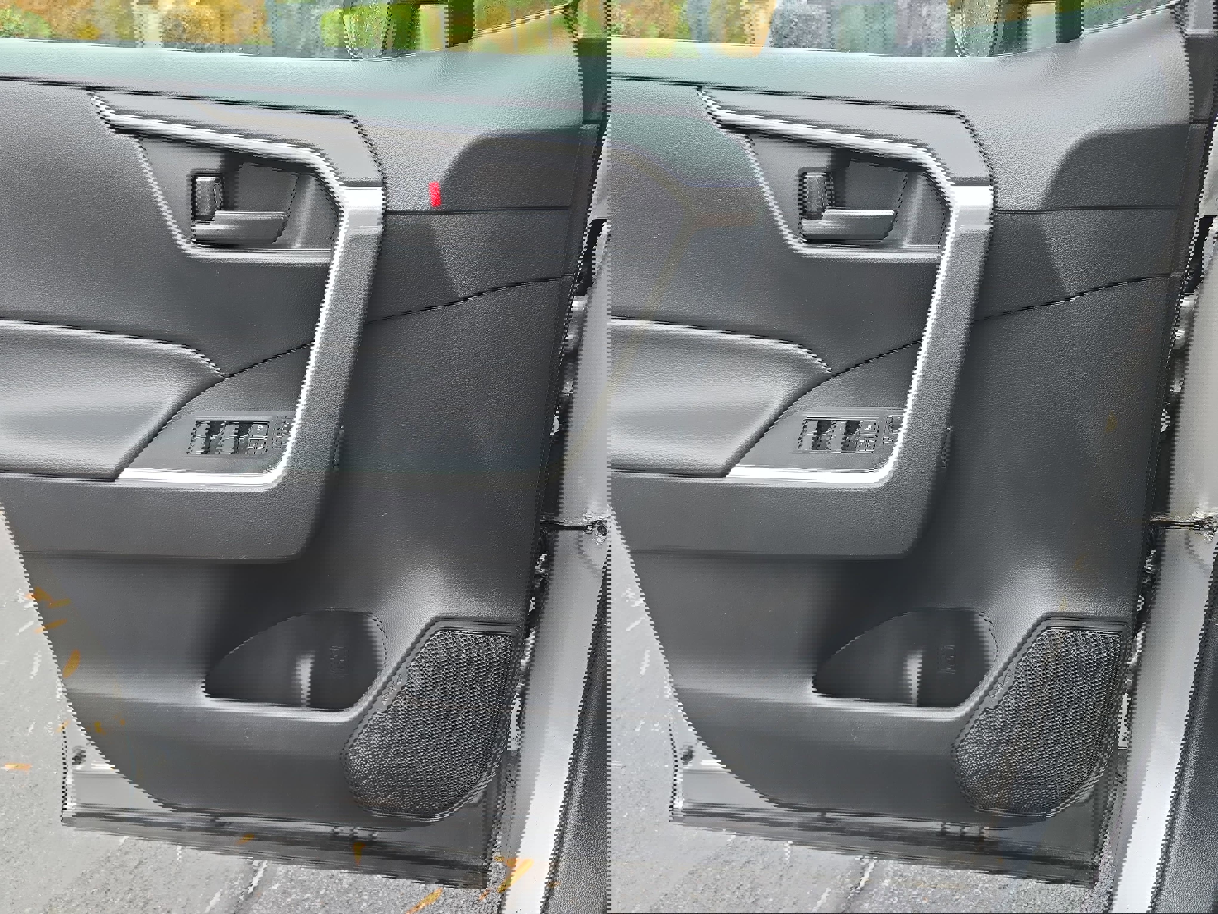 Used 2019 Toyota RAV4 LE image 25