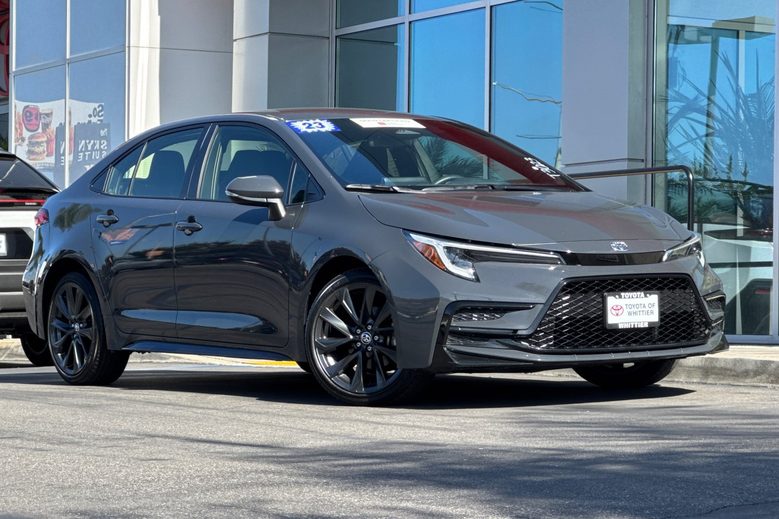 Used 2024 Toyota Corolla SE FWD image 2