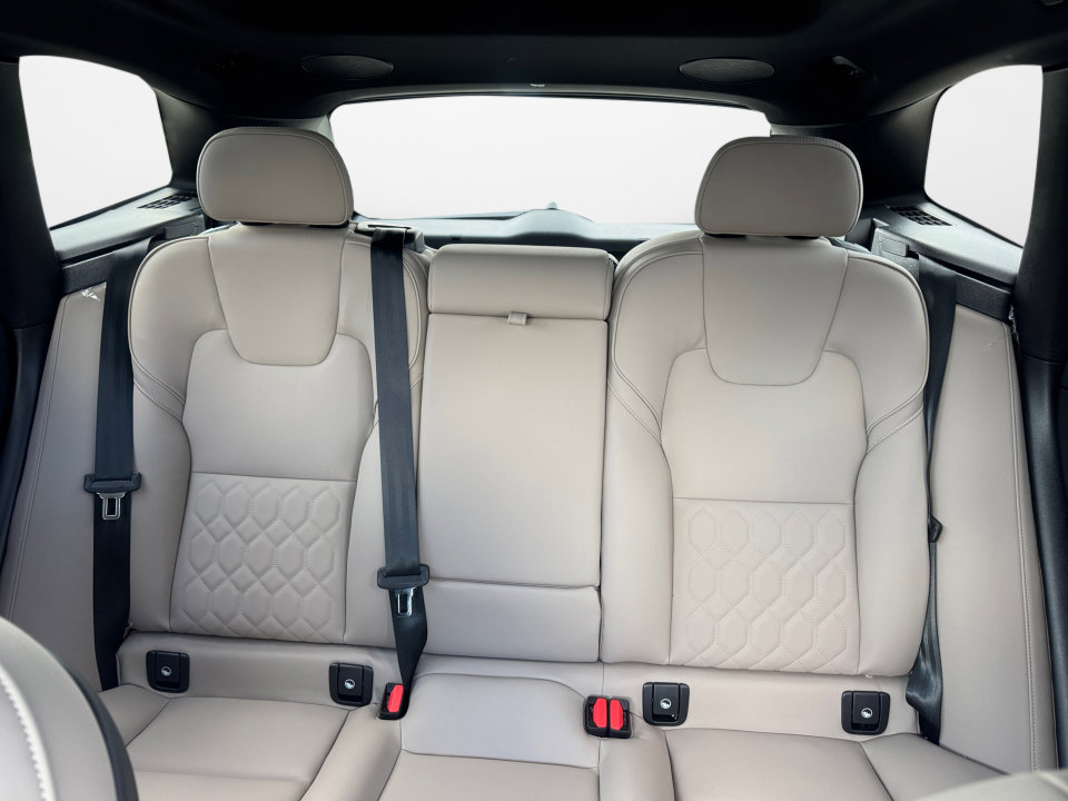 New 2026 Volvo XC60 B5 Plus w/ Protection Package Premier image 12