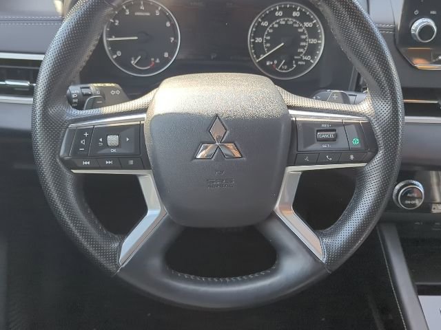 Used 2024 Mitsubishi Outlander SE FWD image 16