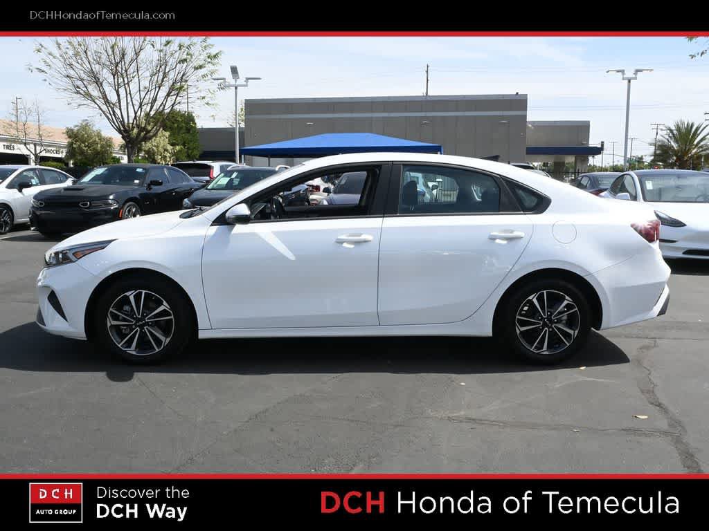 Used 2024 Kia Forte LXS w/ LXS Technology Package FWD image 4
