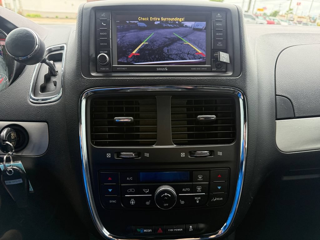 Used 2017 Dodge Grand Caravan GT FWD image 24