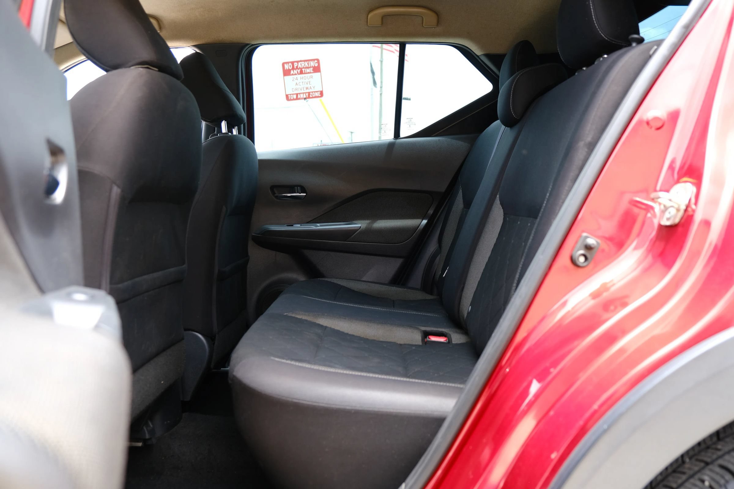 Used 2019 Nissan Kicks SV FWD image 12