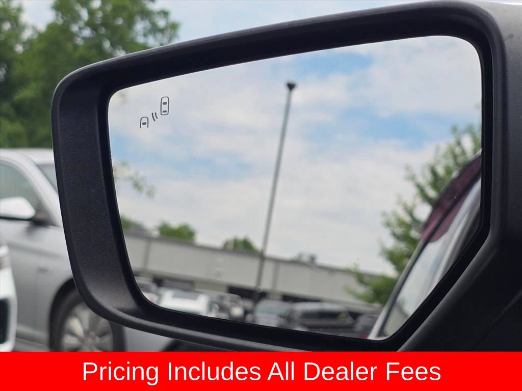 Used 2015 Chevrolet Impala LTZ FWD image 25