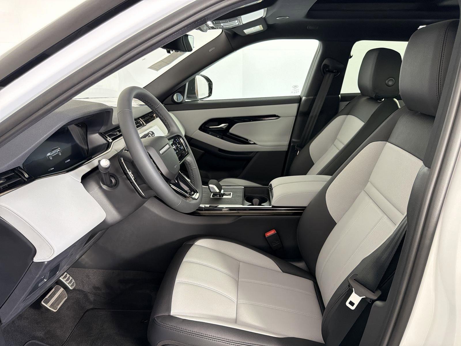 New 2026 Land Rover Range Rover Evoque Dynamic SE image 23