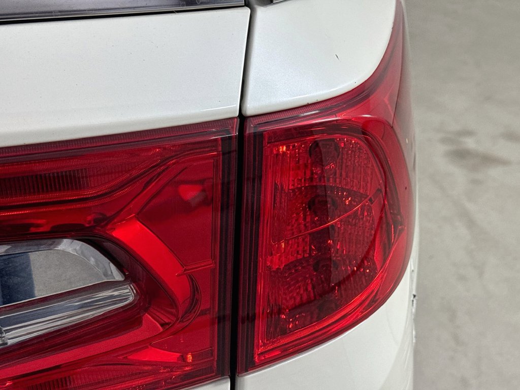 Used 2018 Honda Odyssey EX-L image 36