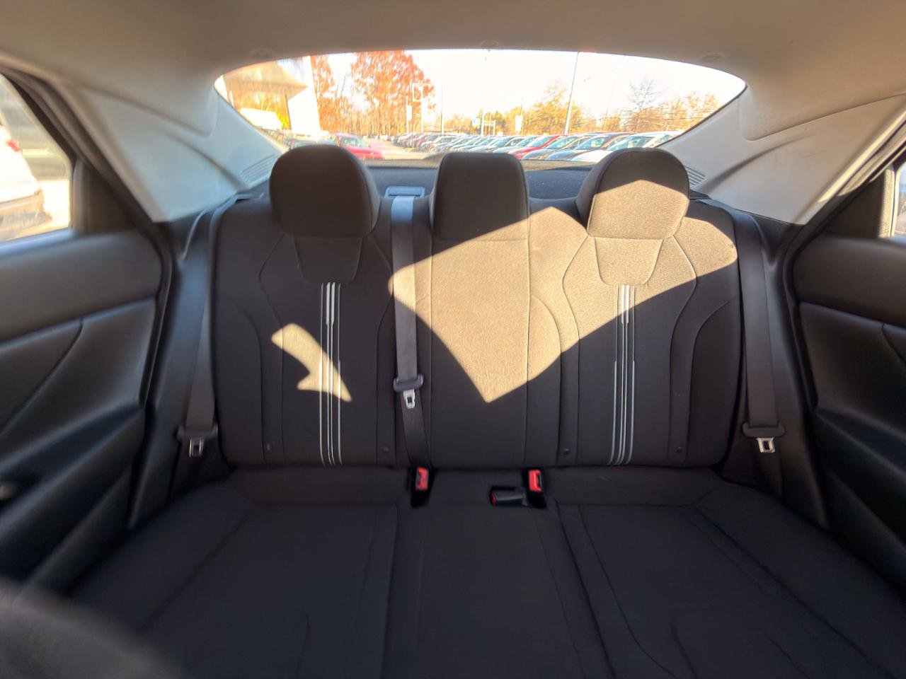 Used 2021 Hyundai Elantra SEL FWD image 17