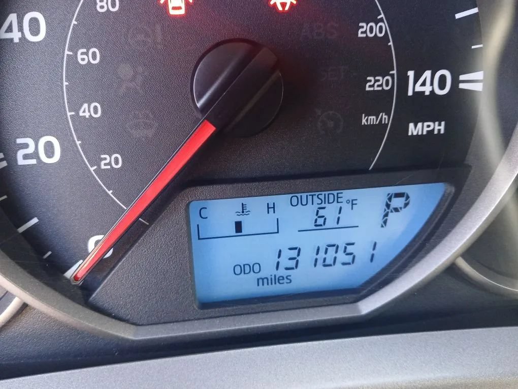 Used 2016 Toyota RAV4 LE FWD image 16