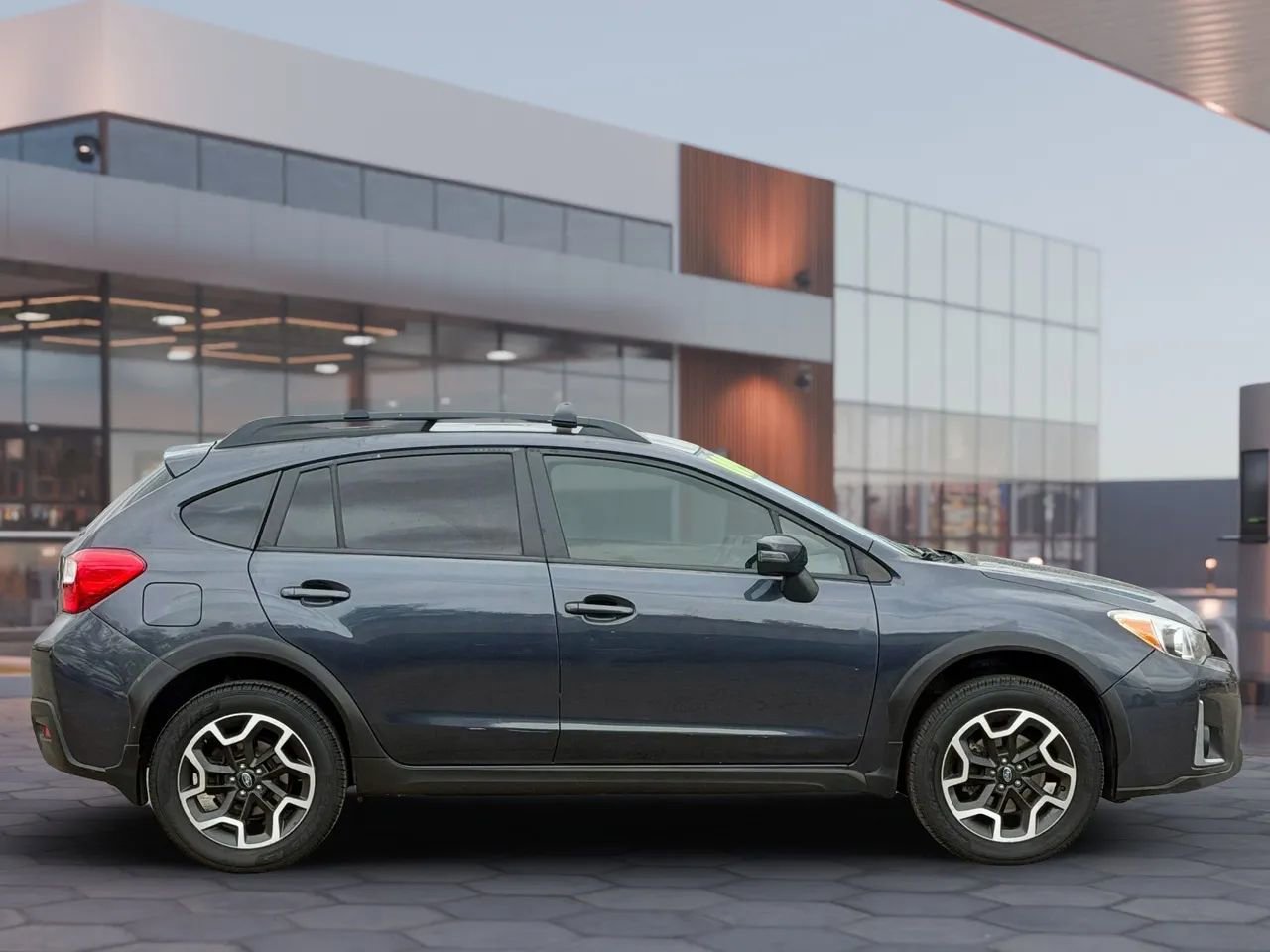 Used 2016 Subaru Crosstrek 2.0i Limited AWD/4WD image 11