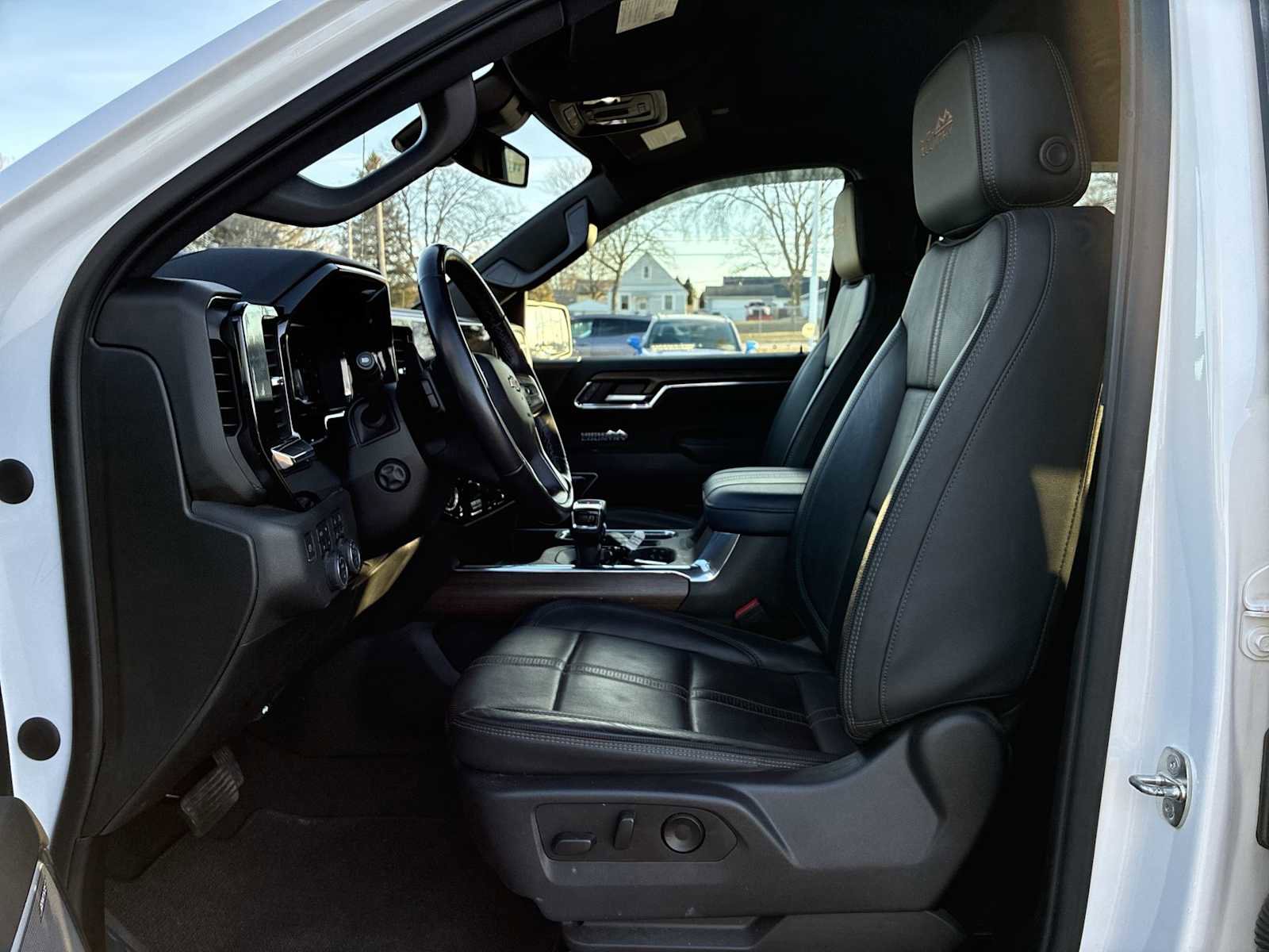 Certified 2023 Chevrolet Silverado 1500 High Country image 18