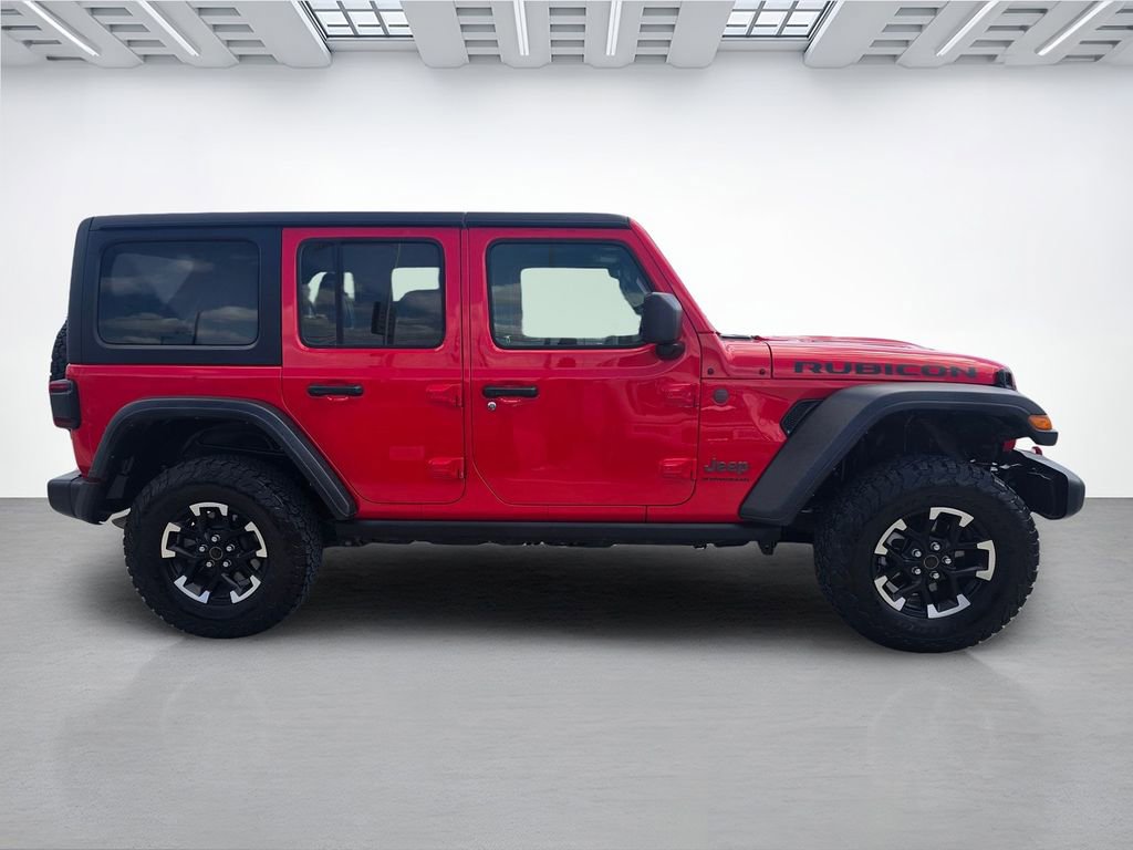 Used 2025 Jeep Wrangler Unlimited Rubicon image 4